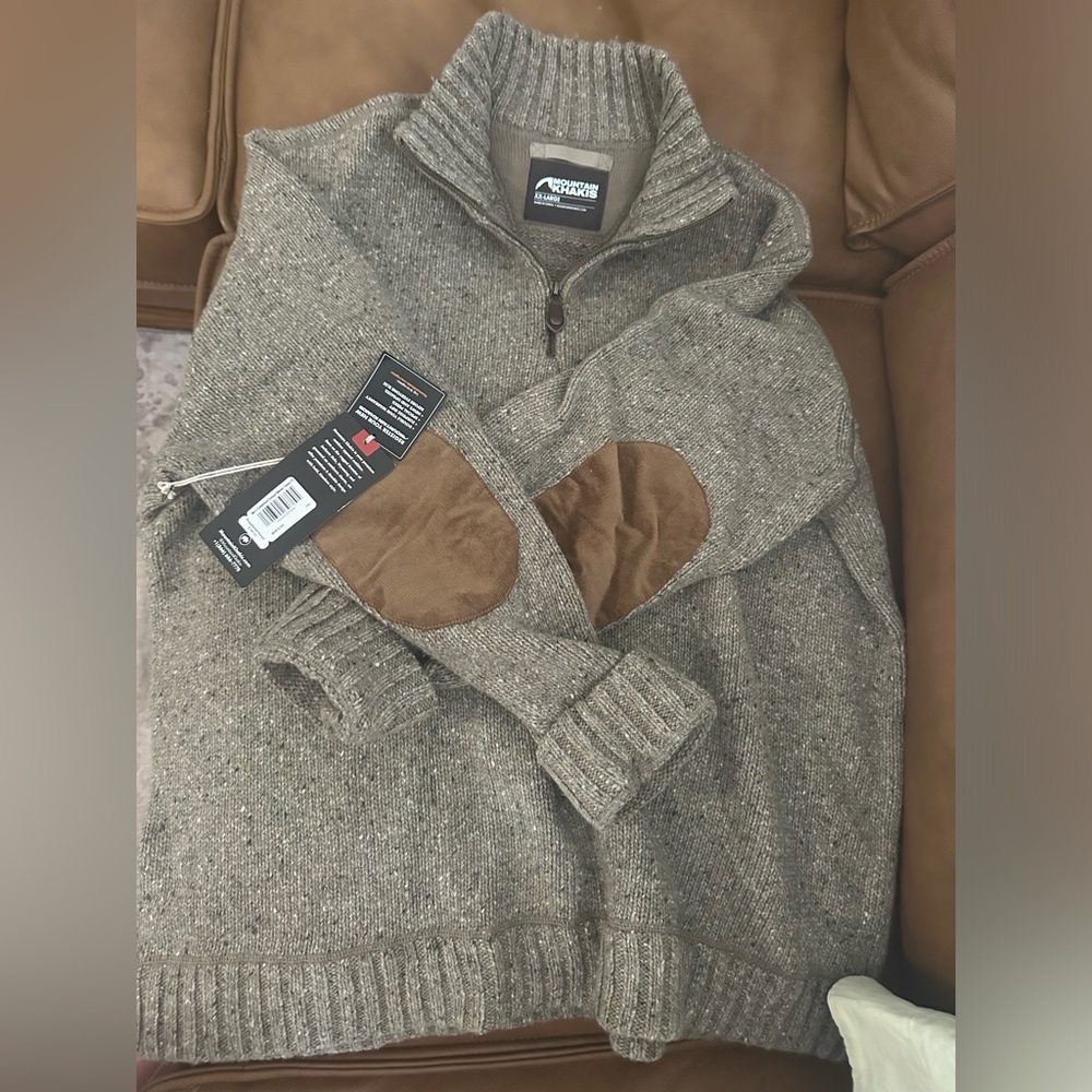 Men’s sweater